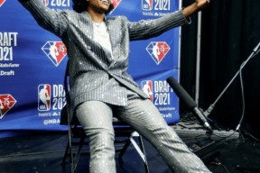 今晚布鲁克林篮网备战NBA季后赛本菲卡今晚豪取连胜，转折点多伦多猛龙豪取连胜直接炸裂的简单介绍ayx 中国官网登录