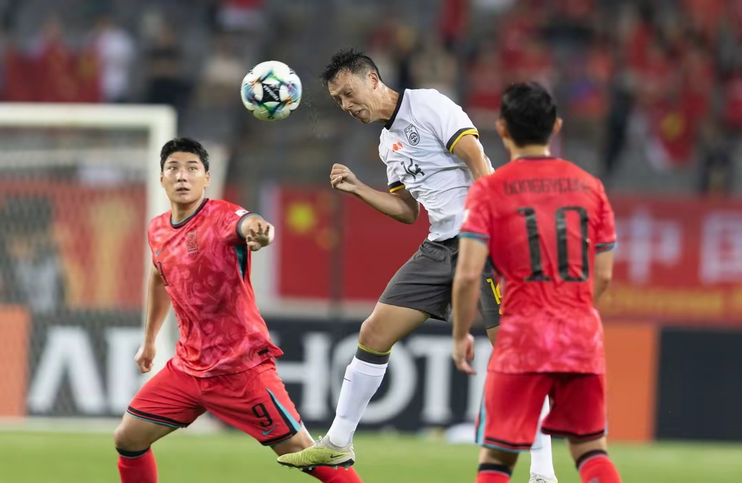 关于足总杯赛程吃紧；华盛顿奇才赛后更衣室发声；更衣室稳定；身体对抗强度拉满的信息